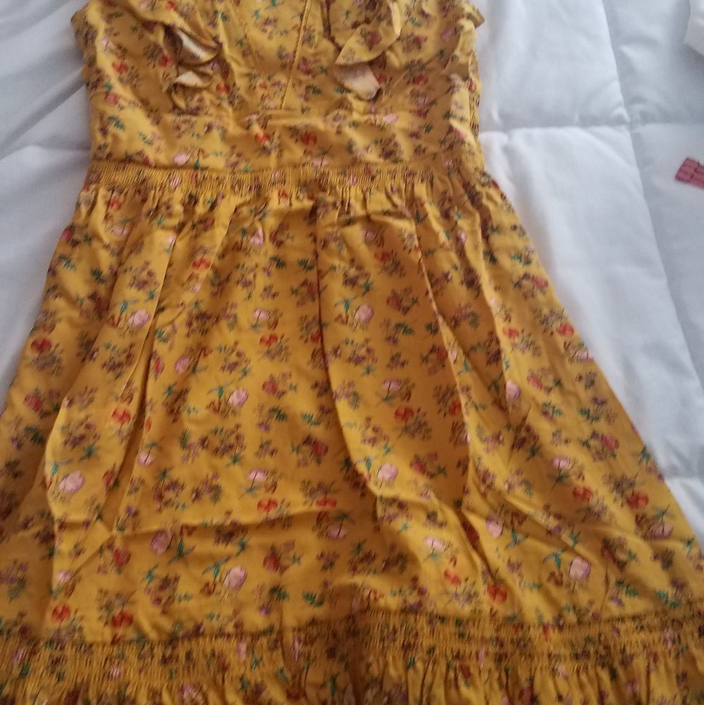 Dress - Picture 4 of 4